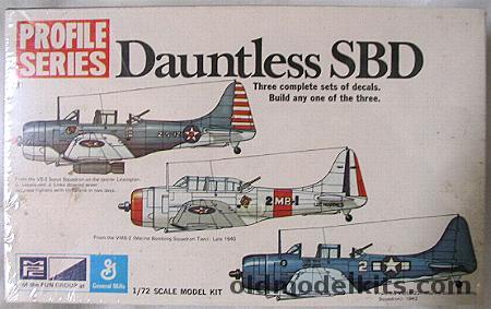 MPC 1/72 SBD Dauntless Profile Series, 2-1115-100 plastic model kit
